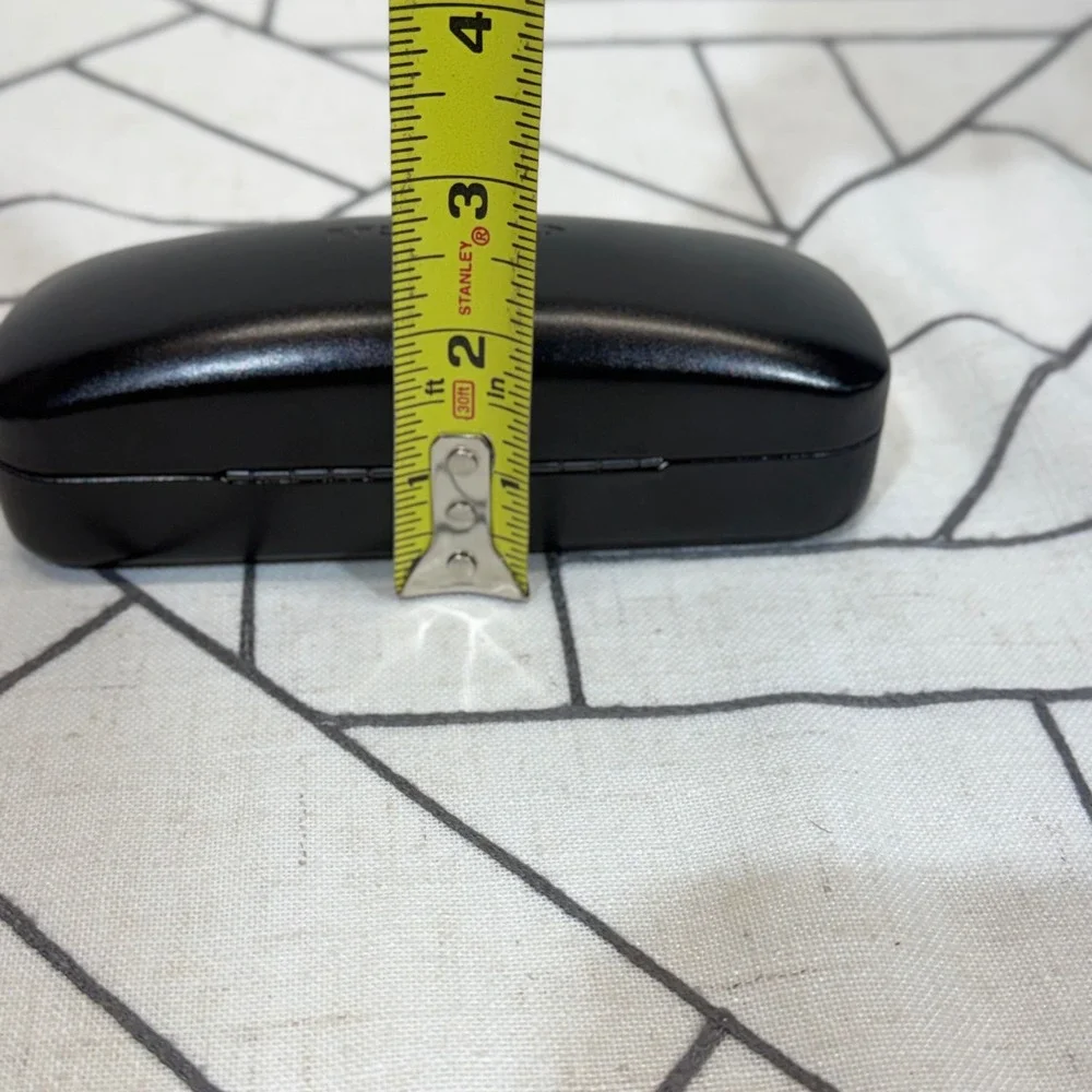 Coach Eyeglasses Case OS Black Hard Shell Clamshell with Cleaning Cloth